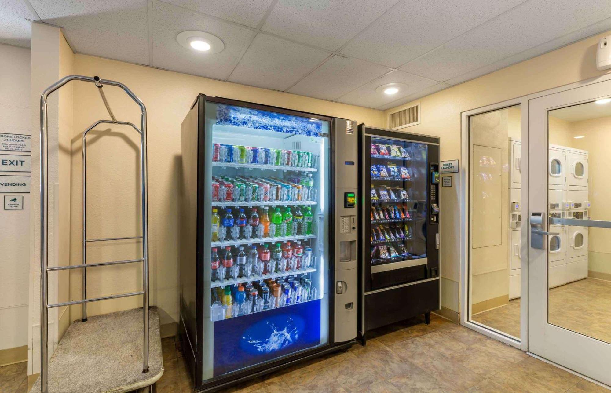 Extended Stay America Select Suites - Cleveland - منتور المظهر الخارجي الصورة