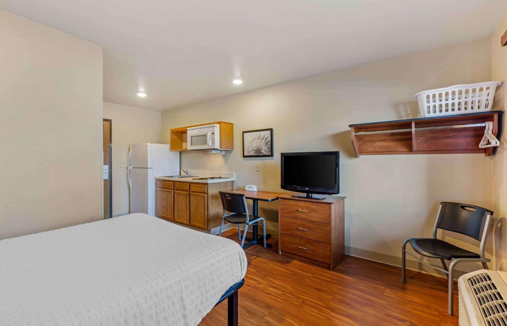 Extended Stay America Select Suites - Cleveland - منتور المظهر الخارجي الصورة