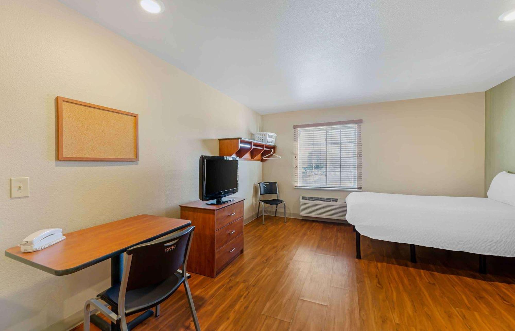 Extended Stay America Select Suites - Cleveland - منتور المظهر الخارجي الصورة